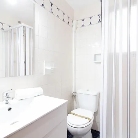 Global Properties, Practico 6 Personas En Puerto Apartment